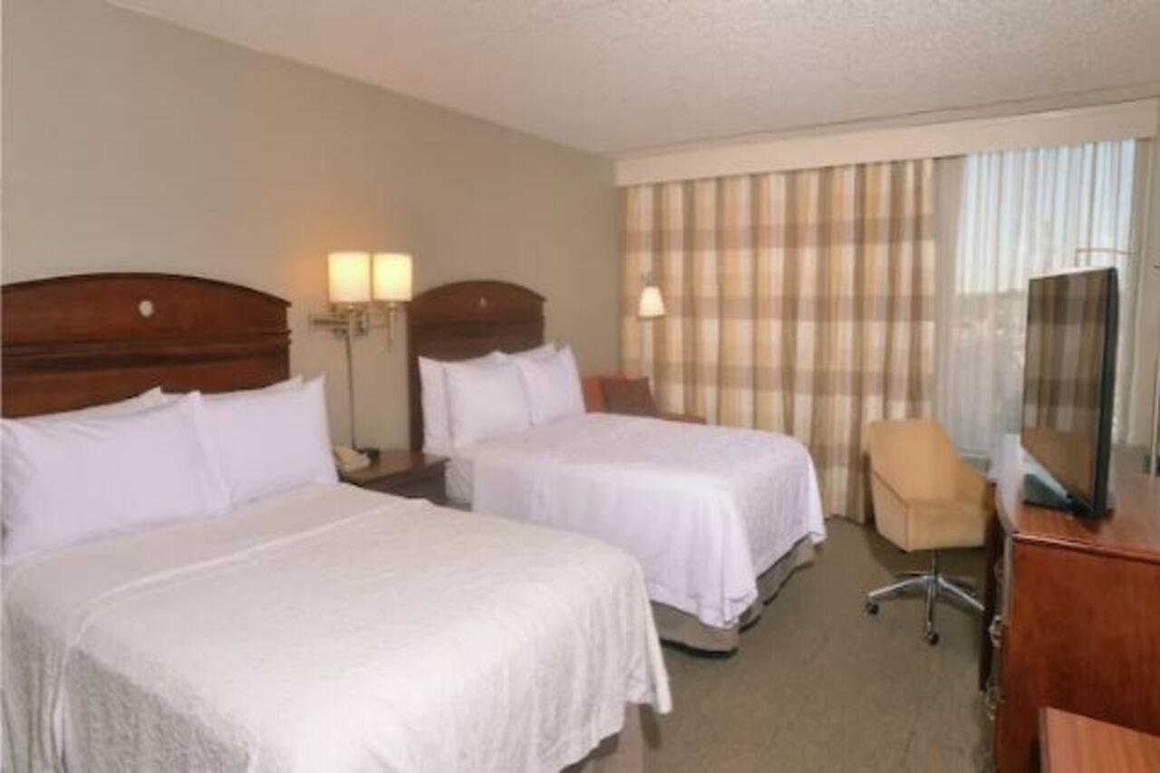 Hampton Inn Springfield-South Esterno foto
