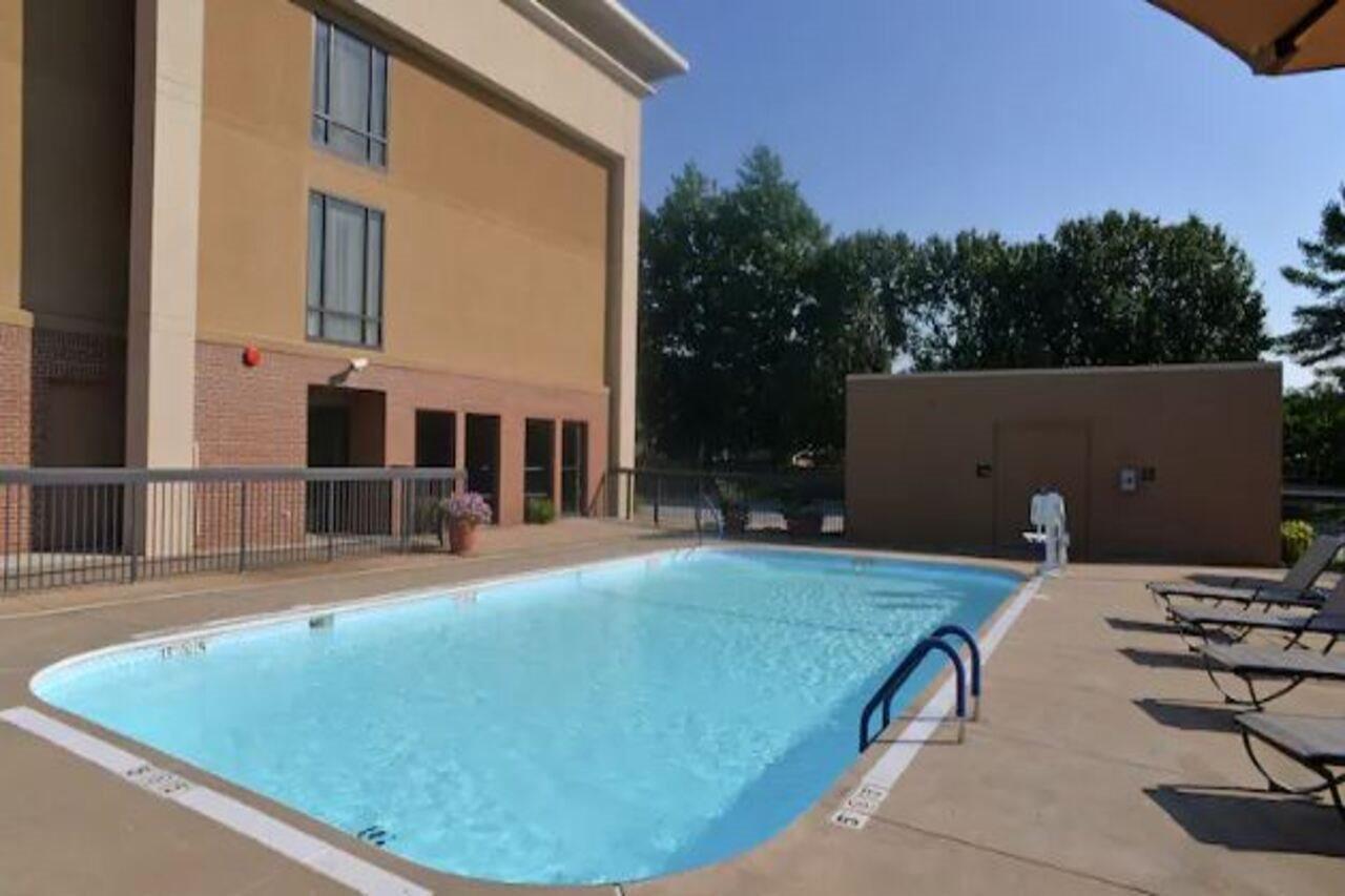 Hampton Inn Springfield-South Esterno foto