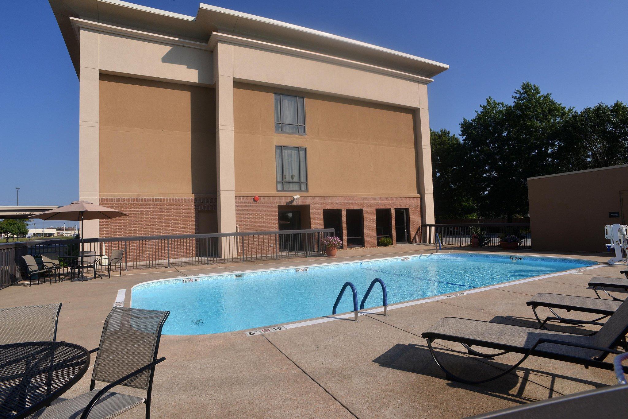 Hampton Inn Springfield-South Esterno foto